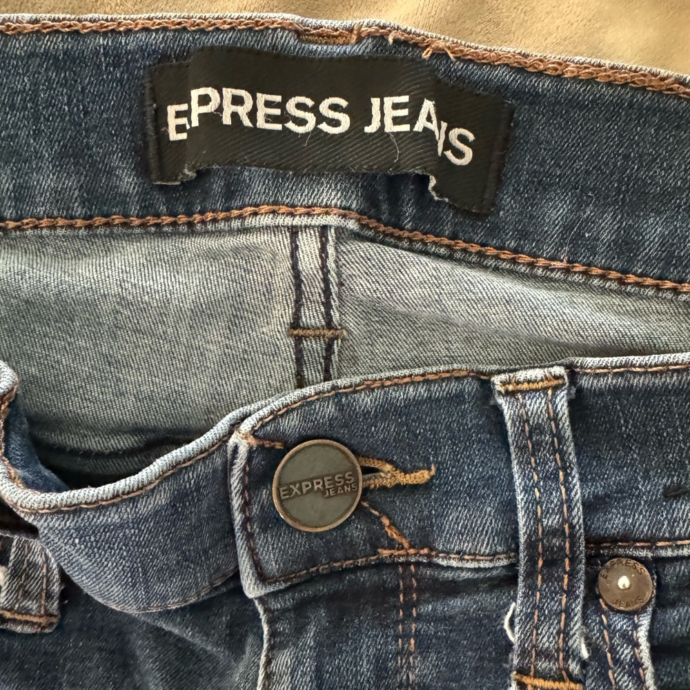 Express Mid Rise Jeggings - Picture 9 of 10
